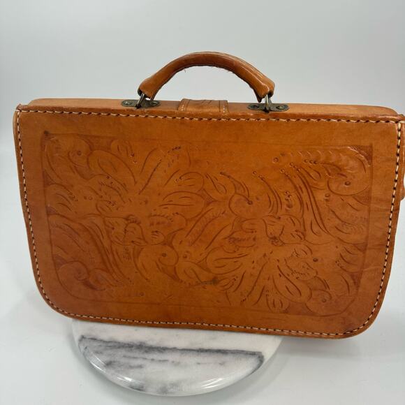 Vintage Tooled leather Western Briefcase - Picture 13 of 16